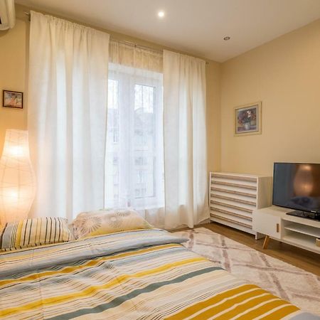 Modern 2 Bedroom Apartment Next To Vitosha Str. София Екстериор снимка