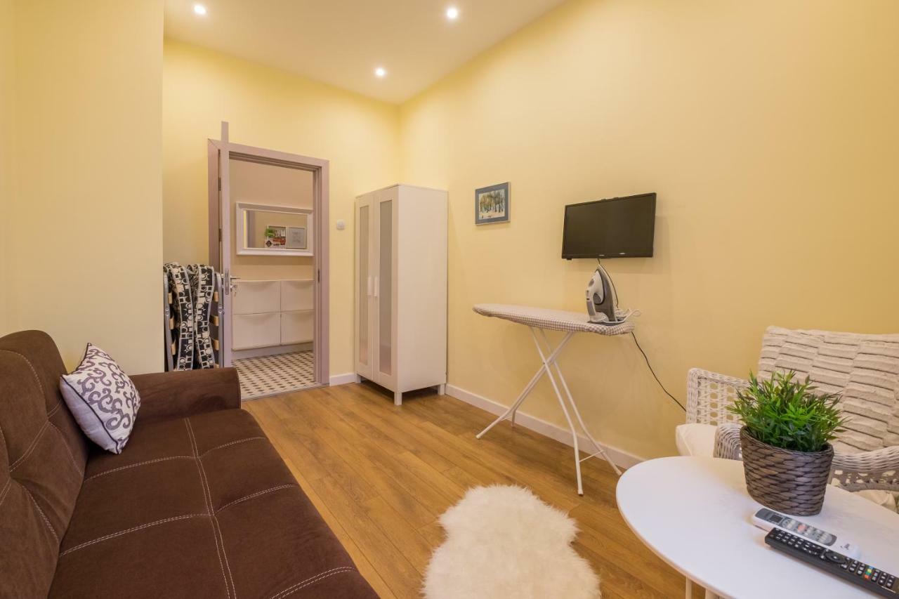 Modern 2 Bedroom Apartment Next To Vitosha Str. София Екстериор снимка