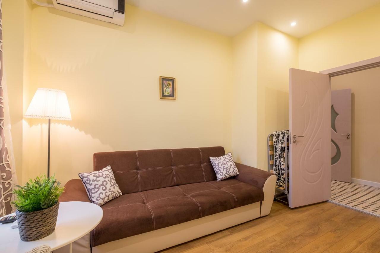 Modern 2 Bedroom Apartment Next To Vitosha Str. София Екстериор снимка